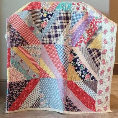 Hand Stitched Vintage Style Quilt