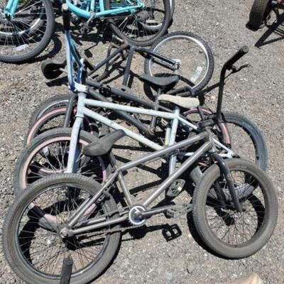 #34 â€¢ 4 BMX Bikes