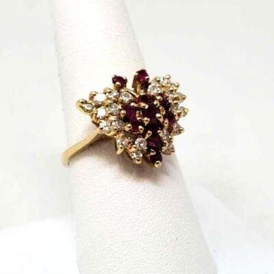 #856 • 14k Gold Ruby Ring ,4.9g: Weights Approx : 4.9g Ring size: 8. 