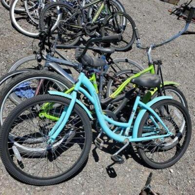 #32 â€¢ 4 Beach Cruisers