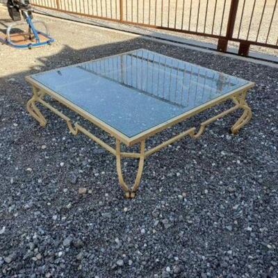 #10492 â€¢ Glass Top Coffee Table: Measures Approx:44" x 44" x 16". 