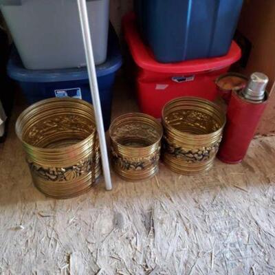 #9512 â€¢ American Flag, 3 Cans, And Thermos Case