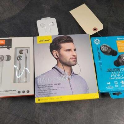 #2564 â€¢ Headphones