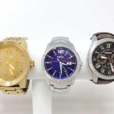 #1066 • 3 Men's Watches
: Includes Nixon and Fossil Watches