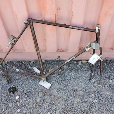 #16 â€¢ Dawes Bicycle Frame