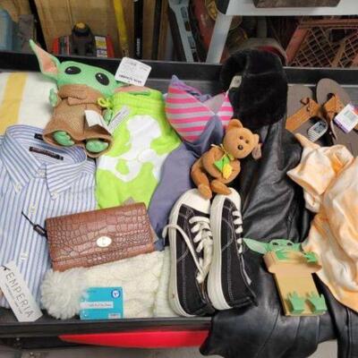 #2632 â€¢ Clothes and Stuffed Animals, Sandals