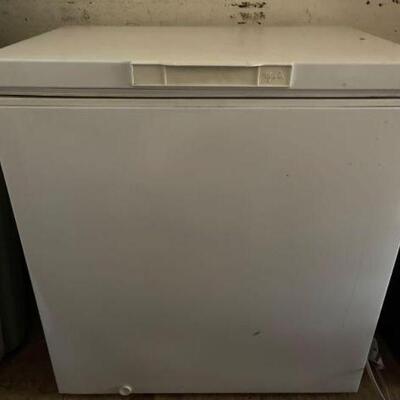 #9504 â€¢ Whirlpool Chest Freezer