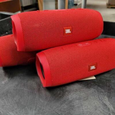 #2550 â€¢ JBL Speakers