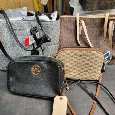 #2658 â€¢ Micheal Kors Purses