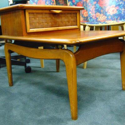 LANE Mid century end table 