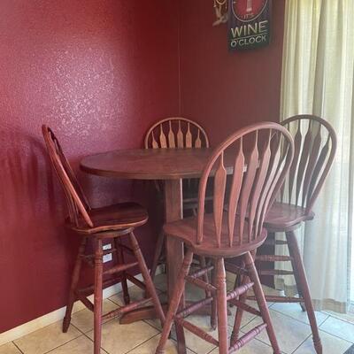 Tall pub style table - 