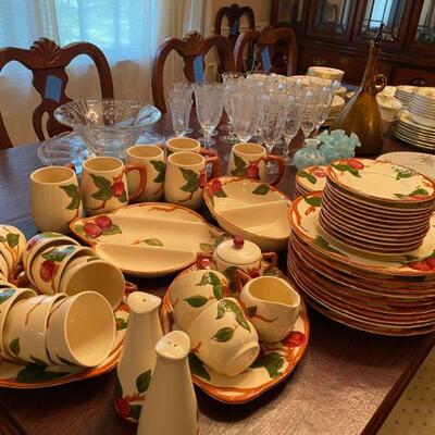 Franciscan Earthenware, Apple pattern, 4 serving platters, cream & sugar, Butter dish, 2 bowls, salt and pepper, 6 coffee mugs, 11 cups...