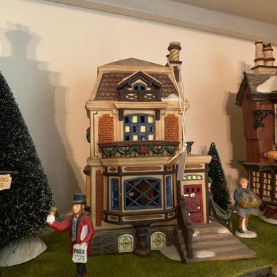 Dept. 56, Dickens Village Fred Holliwell 