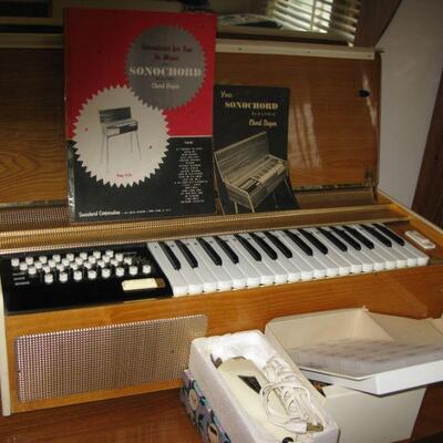 Sonochord organ   BUY IT NOW $ 100.00