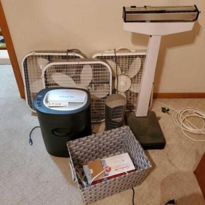 #1518 • Fans, Paper Shredder, Scale, Heating Pad and Storage Bin