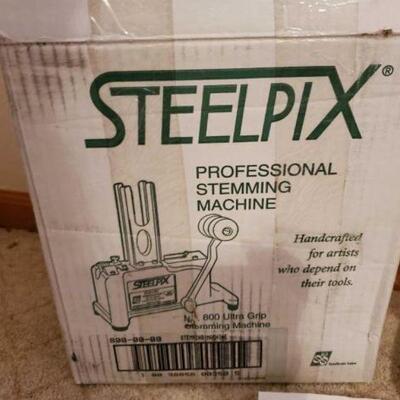 #1422 • Professional Steming Machine in Original Box