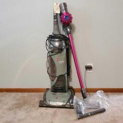 #1132 • Dyson V6 Motorhead+ And Hoover Vaccum