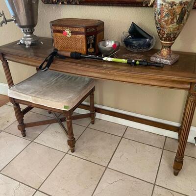 Sofa Table and Stools/Bench