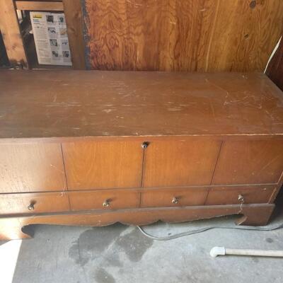 Lane Cedar Chest