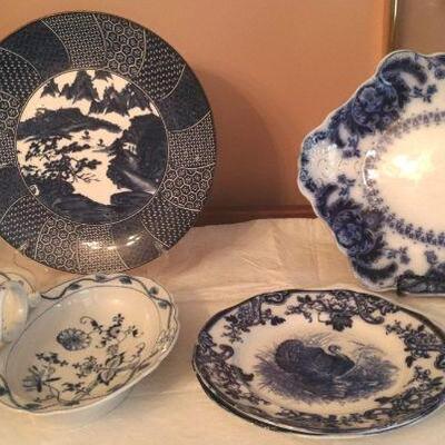 Flow Blue, Blue Willow and transferware 