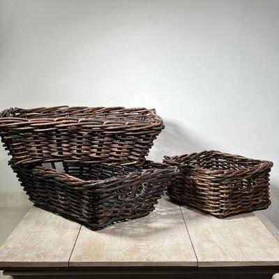 (3pc) WICKER BASKETS | Brown wicker storage baskets; largest w. 7-3/4 in.
