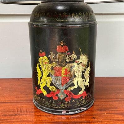ITALIAN PAINTED TOLE LAMP | Ginger jar form, painted with armorial device, marked on the bottom 