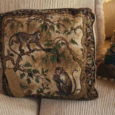 Tapestry pillow