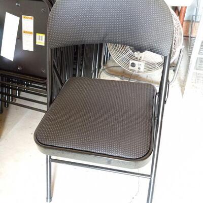26 of these chairs are available 