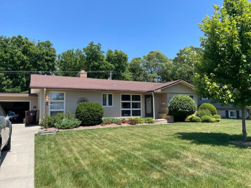 Cait's Joliet Estate Sale