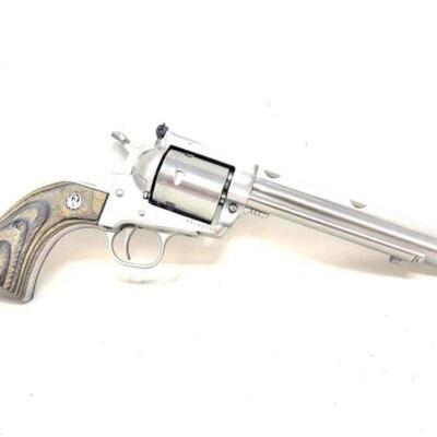 #302 • New Ruger Super Blackhawk .44 mag Revolver: : CA OK


Includes 2 Scope Mounts ,1 Lock & Case
Serial Number : 88-32940
Barrel...