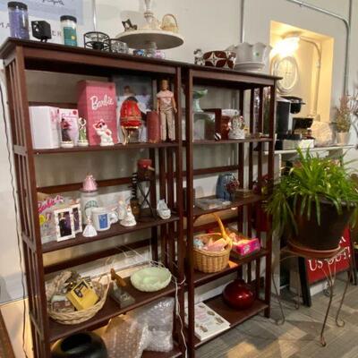 Lightweight Bookcases
