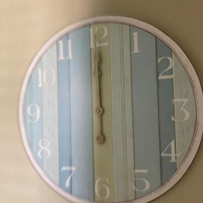 Battery operated clock measures 23