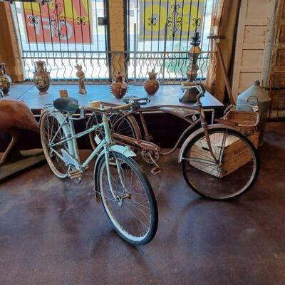 Vintage Roadster bike.