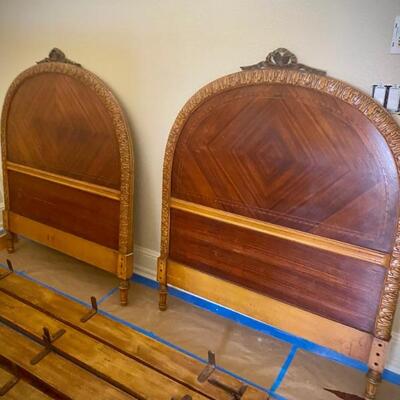 Vintage twin beds