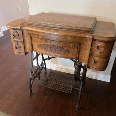 Antique White Treadle Sewing Machine w Oak Cabinet