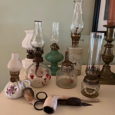 antique and vintage oil lamps