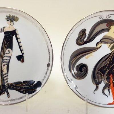 1131	2 FRANKLIN MINT HOUSE OF ERTE COLLECTOR PLATES, 8 1/4 IN
