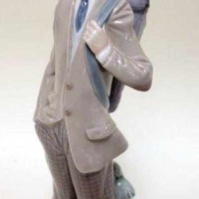 1123	LLADRO GOLFER, APPROXIMATELY 12 1/2 IN HIGH

