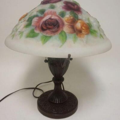 1234	CONTEMPORARY TABLE LAMP W/ REVERESED PUFFY GLASS SHADE. APP. 22 IN H 
