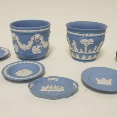 1001	WEDGWOOD ENGLAND JASPER 9 PIECE LOT, JARDINIERE APPROXIMATELY 4 1/2 IN HIGH
