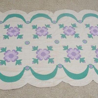 1301	ANTIQUE HAND SEWN QUILT W/FLOWERS, APPROXIMATELY 102 IN X 60 IN
