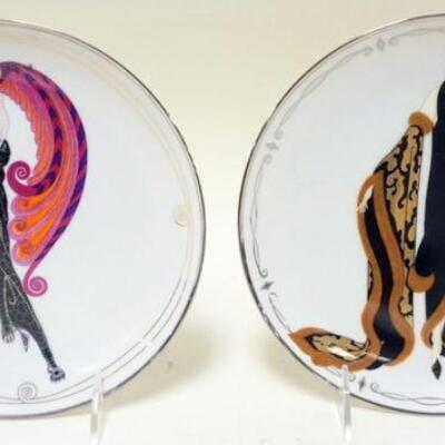 1132	2 FRANKLIN MINT HOUSE OF ERTE COLLECTOR PLATES, 8 1/4 IN
