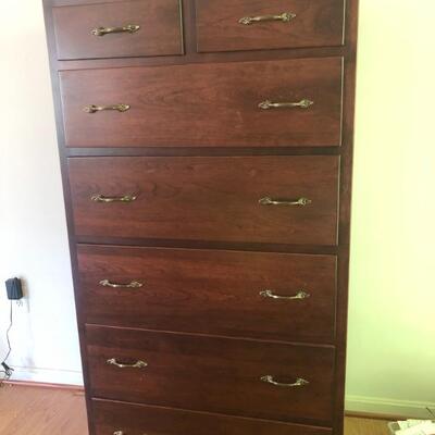 Amish custom made 7 drawer chest, beautifully made 33 w x 17 deep 62 h $400 OBO