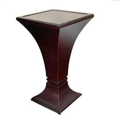 Lot 005
Contemporary Wood Pedestal Side Table