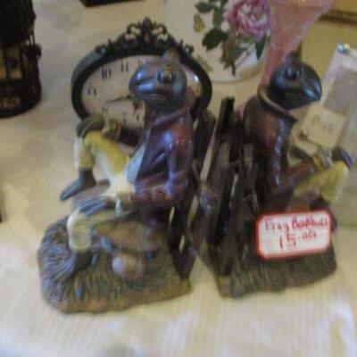 Frog Bookends