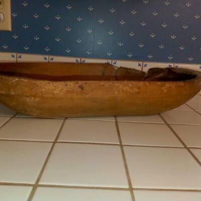 Elongated wood bowl