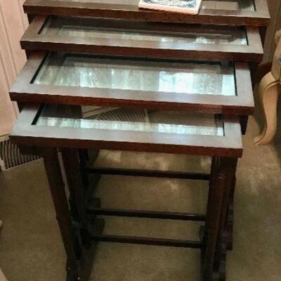 Nesting tables (glass-top)