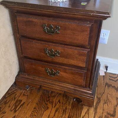 3 drawer nightstands