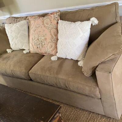 sofa sleeper with pillows 