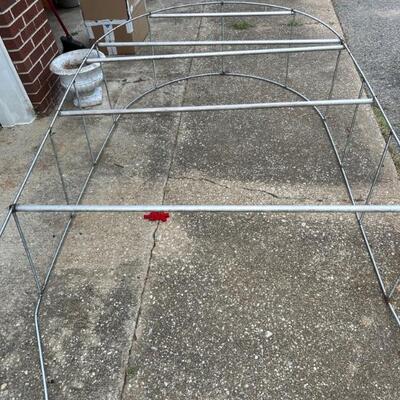 Stainless rose/vegetable climber $20